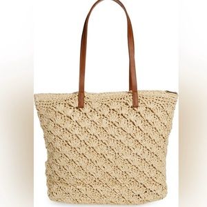 BTB Los Angeles Isabella Tote in Natural / Woven Straw Tote Bag